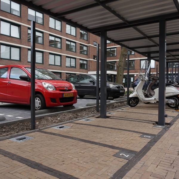 107637 parkeervoorzieningen scooters parkeren vastzetvoorziening overkapping fietsoverkapping